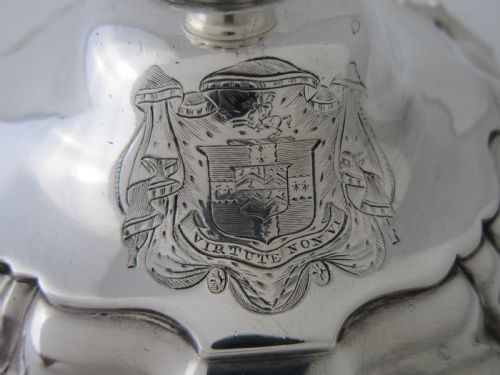 PAIR OF CAST ANTIQUE WILLIAM IV STERLING SILVER CANDLESTICKS 1832 - ADDITIONAL PHOTO 7
