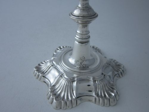 ANTIQUE GEORGE III STERLING SILVER CAST CANDLESTICKS 1760 - ADDITIONAL PHOTO 5