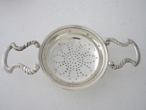 HEAVY ELIZABETH II STERLING SILVER TEA STRAINER 196970 - ADDITIONAL PHOTO 2