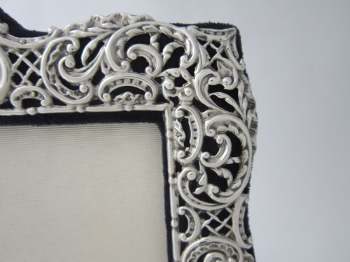 11 12 ANTIQUE VICTORIAN STERLING SILVER PHOTOGRAPH FRAME 1898 - ADDITIONAL PHOTO 6
