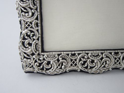 11 12 ANTIQUE VICTORIAN STERLING SILVER PHOTOGRAPH FRAME 1898 - ADDITIONAL PHOTO 7