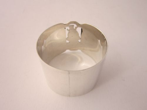 ELIZABETH II STERLING SILVER NOVELTY NAPKIN RING 1959 - ADDITIONAL PHOTO 4