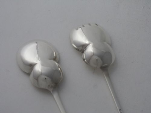 A PAIR OF ANTIQUE EDWARDIAN STERLING SILVER SALAD SERVERSSERVING SPOONS 1903 - ADDITIONAL PHOTO 5