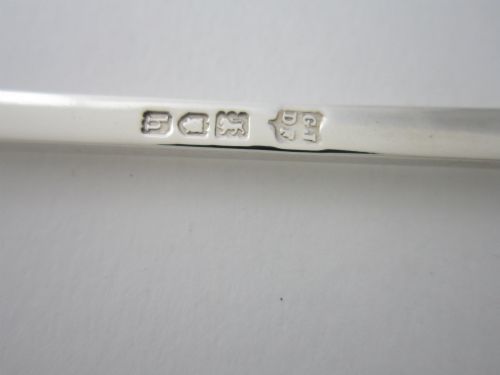 A PAIR OF ANTIQUE EDWARDIAN STERLING SILVER SALAD SERVERSSERVING SPOONS 1903 - ADDITIONAL PHOTO 7
