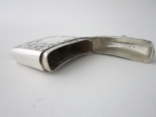 ANTIQUE VICTORIAN STERLING SILVER VESTA CASE 1895 - ADDITIONAL PHOTO 5