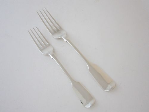 ANTIQUE VICTORIAN STERLING SILVER CANTEEN OF FIDDLE PATTERN CUTLERY 1865 - ADDITIONAL PHOTO 7