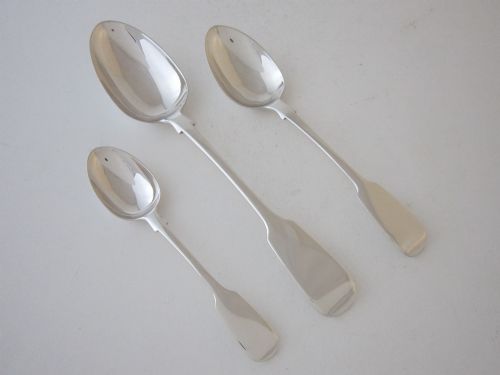 ANTIQUE VICTORIAN STERLING SILVER CANTEEN OF FIDDLE PATTERN CUTLERY 1865 - ADDITIONAL PHOTO 10