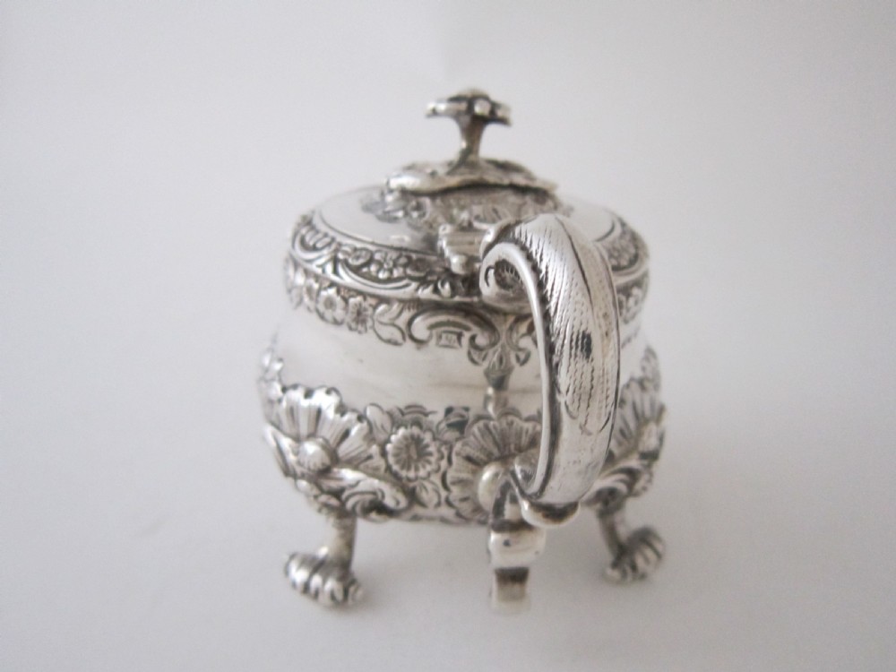 Antique George IV Sterling silver mustard pot  View II