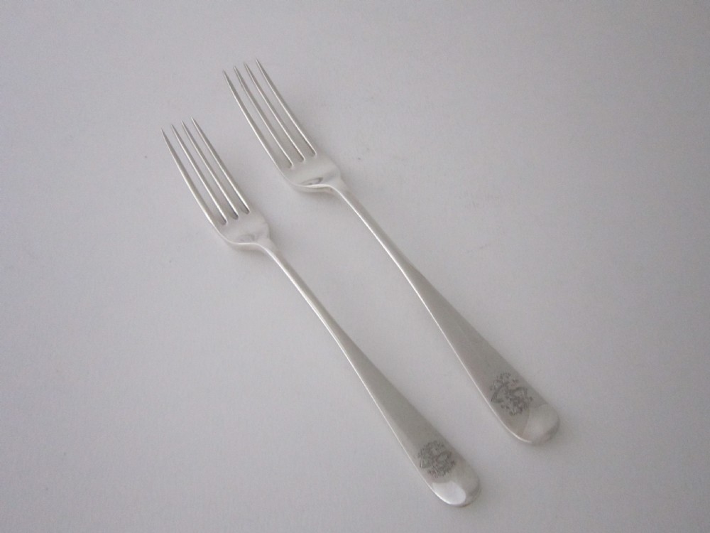 Antique Victorian Sterling silver canteen of rat tail cutlery View IX