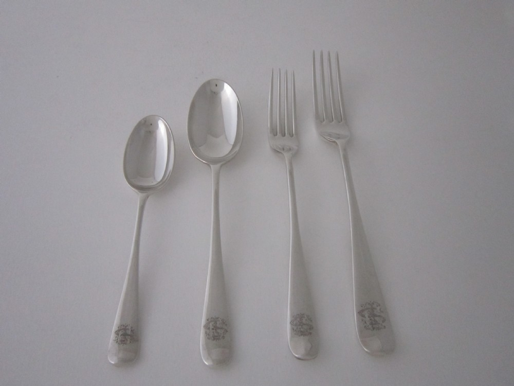 Antique Victorian Sterling silver canteen of rat tail cutlery View XI