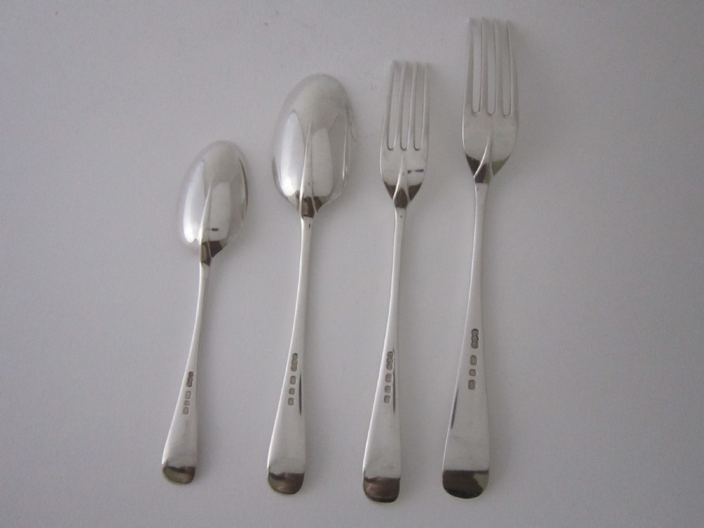Antique Victorian Sterling silver canteen of rat tail cutlery View XII