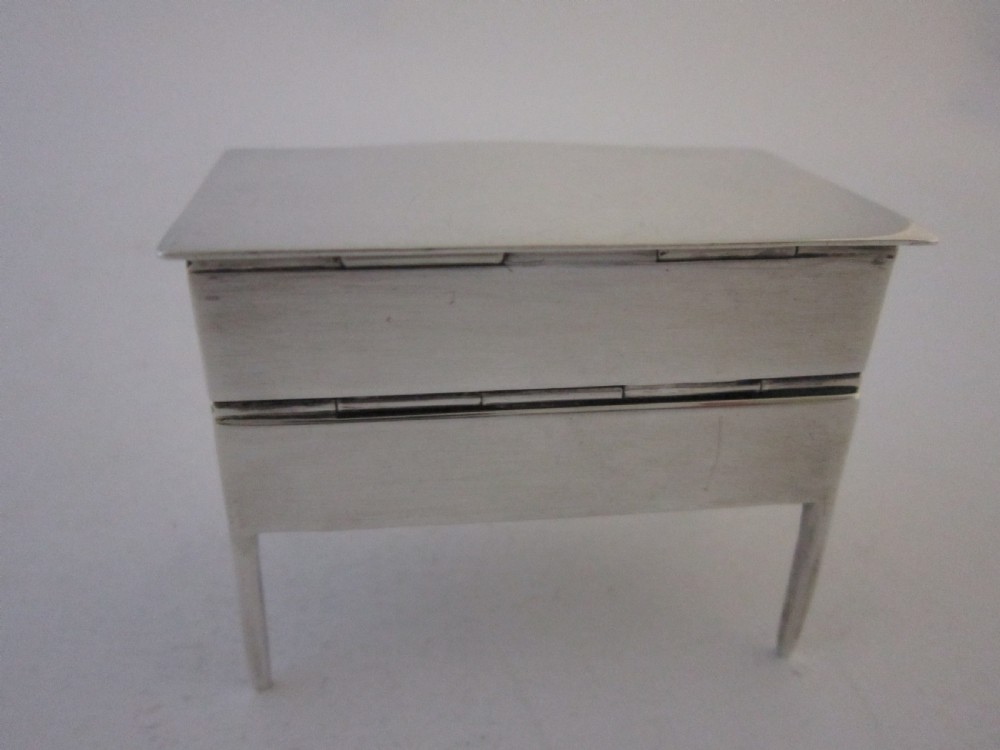 Antique Edwardian Sterling silver stamp box View V
