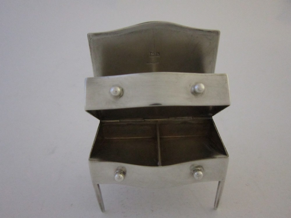 Antique Edwardian Sterling silver stamp box View VII