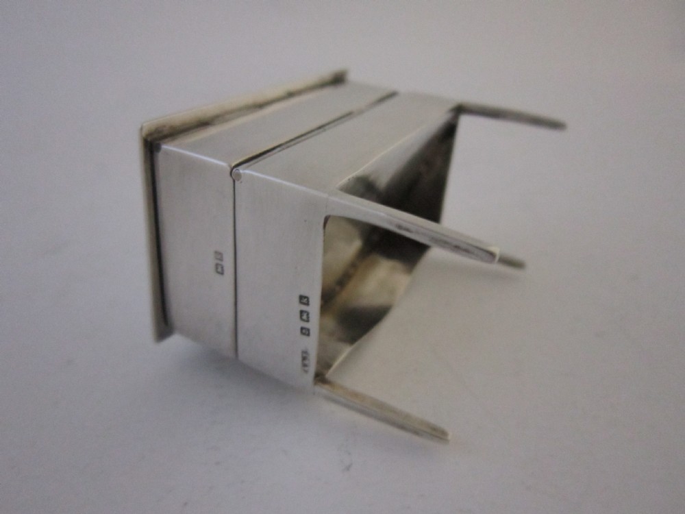 Antique Edwardian Sterling silver stamp box View VIII