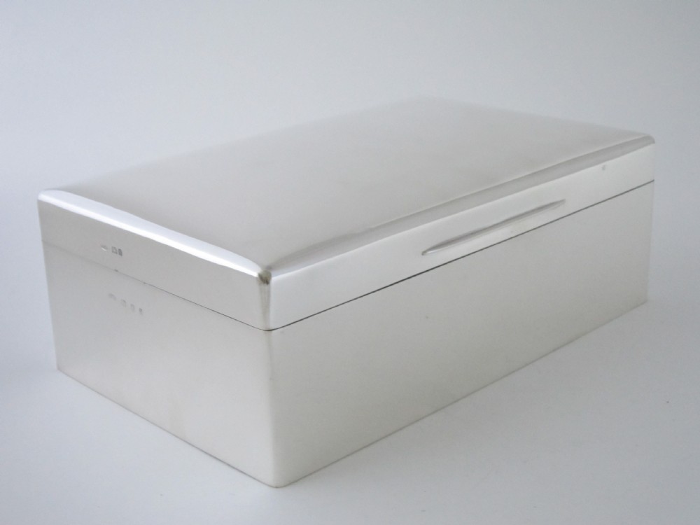 Large Antique George V Sterling silver cigar box 