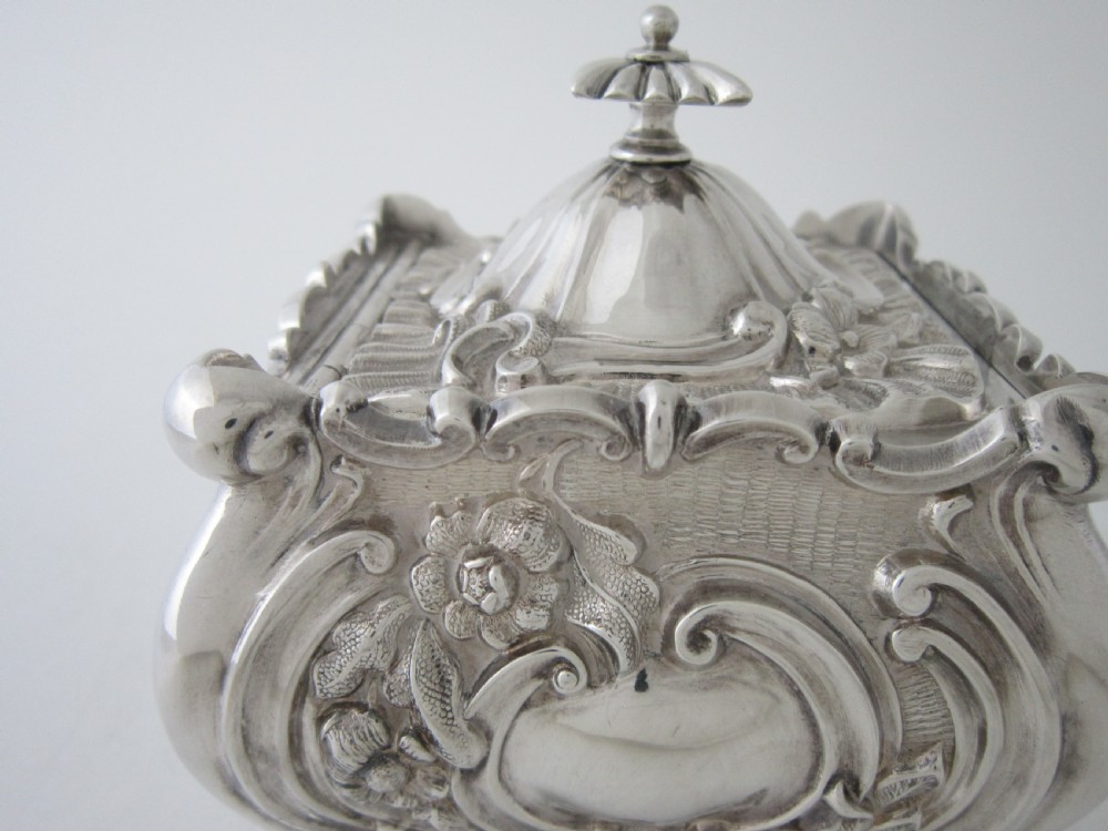 Antique Victorian Sterling silver locking tea caddy View VIII