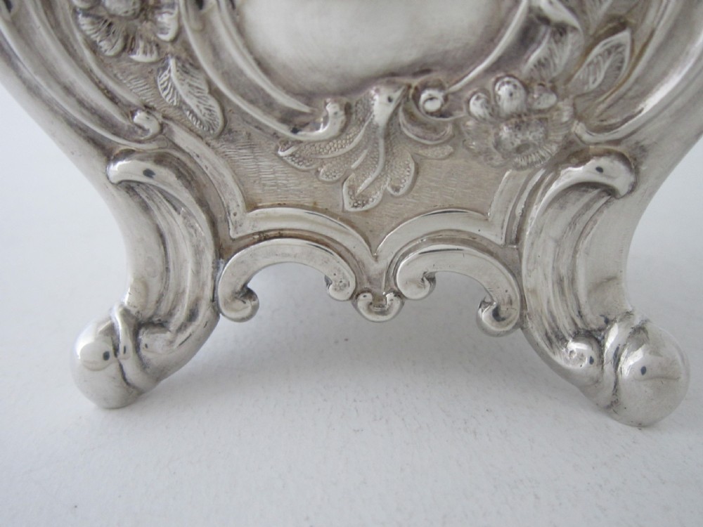 Antique Victorian Sterling silver locking tea caddy View IX