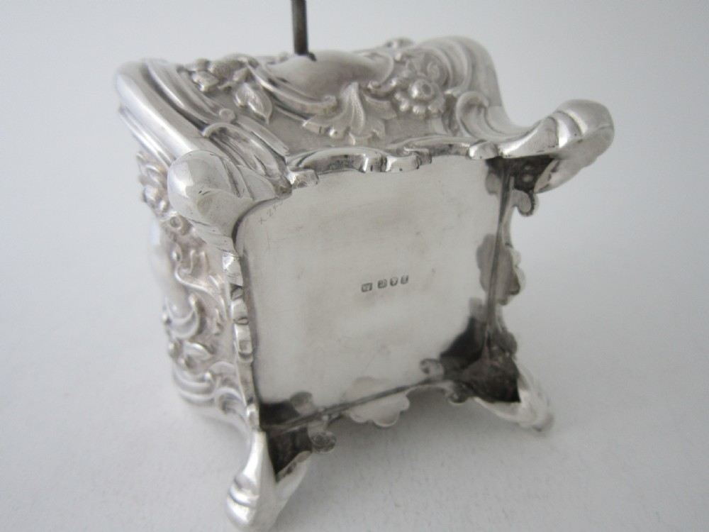 Antique Victorian Sterling silver locking tea caddy View XII