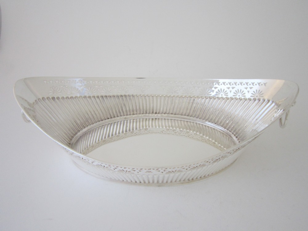 Antique Edwardian Sterling silver dish View VI
