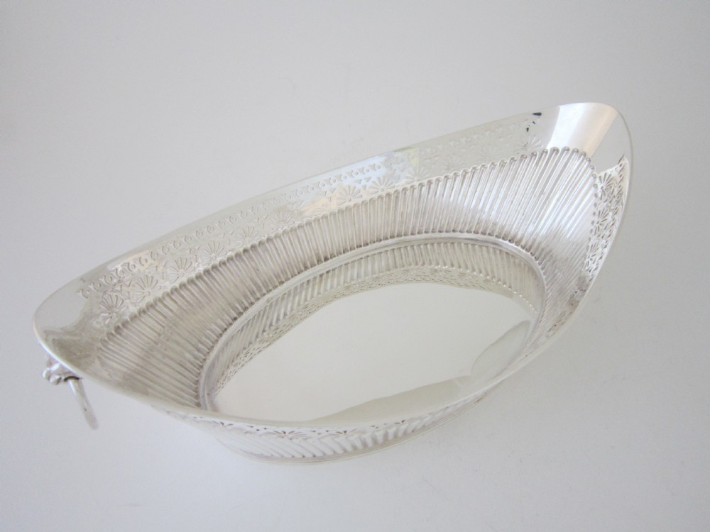 Antique Edwardian Sterling silver dish View VII