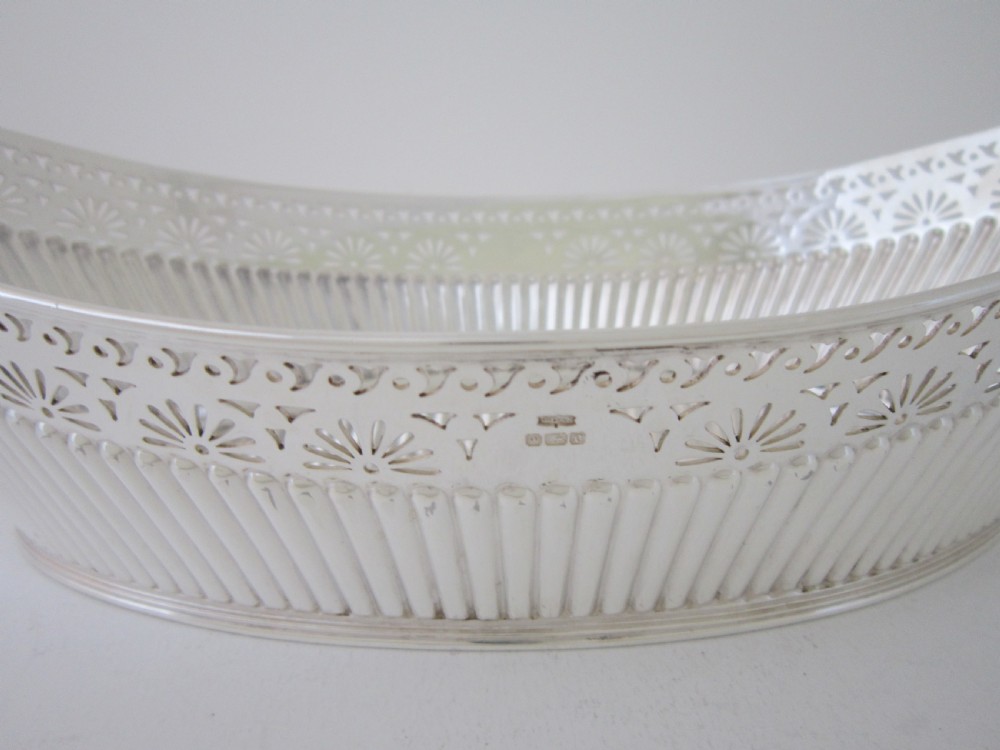 Antique Edwardian Sterling silver dish View VIII