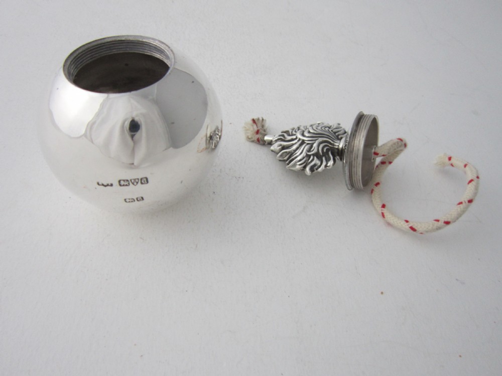 Antique George V Sterling silver novelty lighter View IV