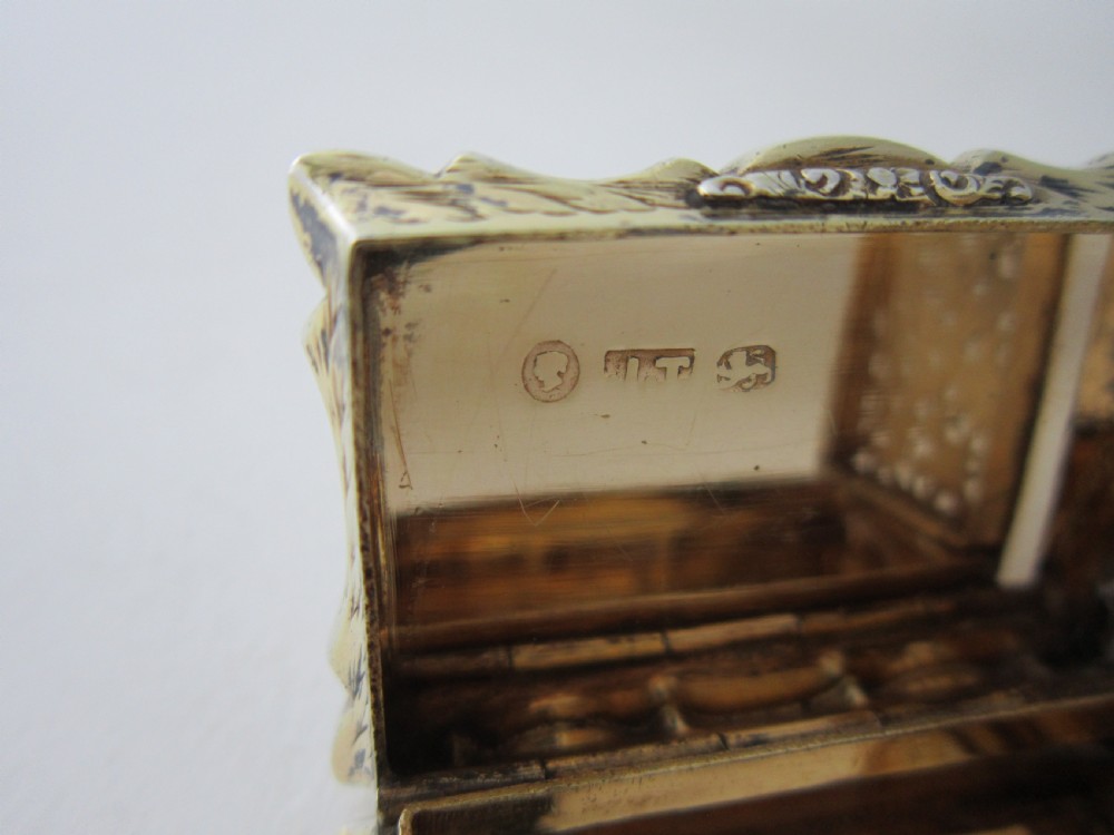 Antique Victorian Sterling Silver Gilt Vinaigrette View VI
