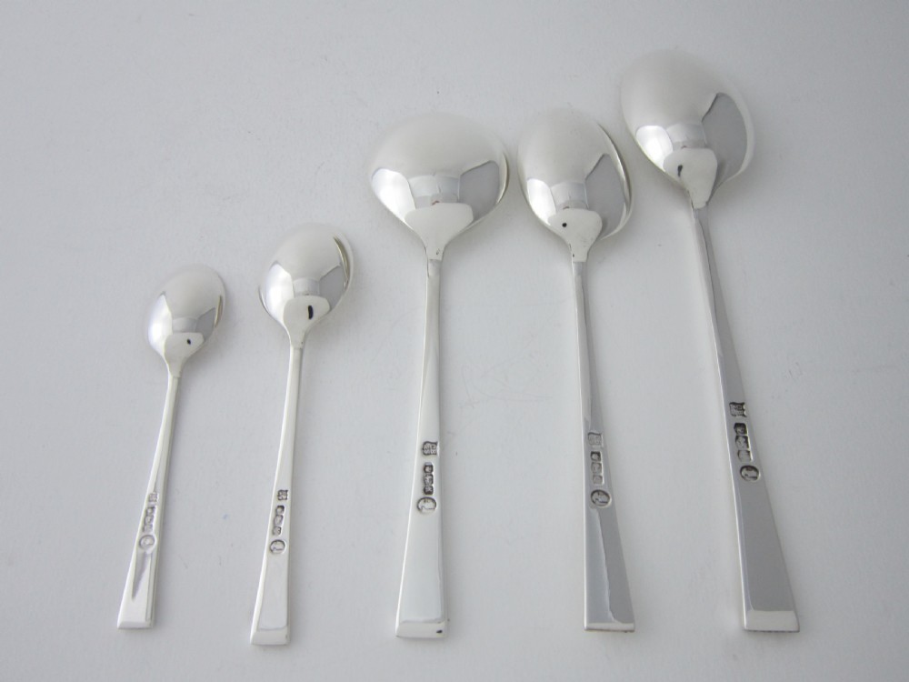 Elizabeth II Sterling Silver Glams Pattern Canteen of Cutlery View V