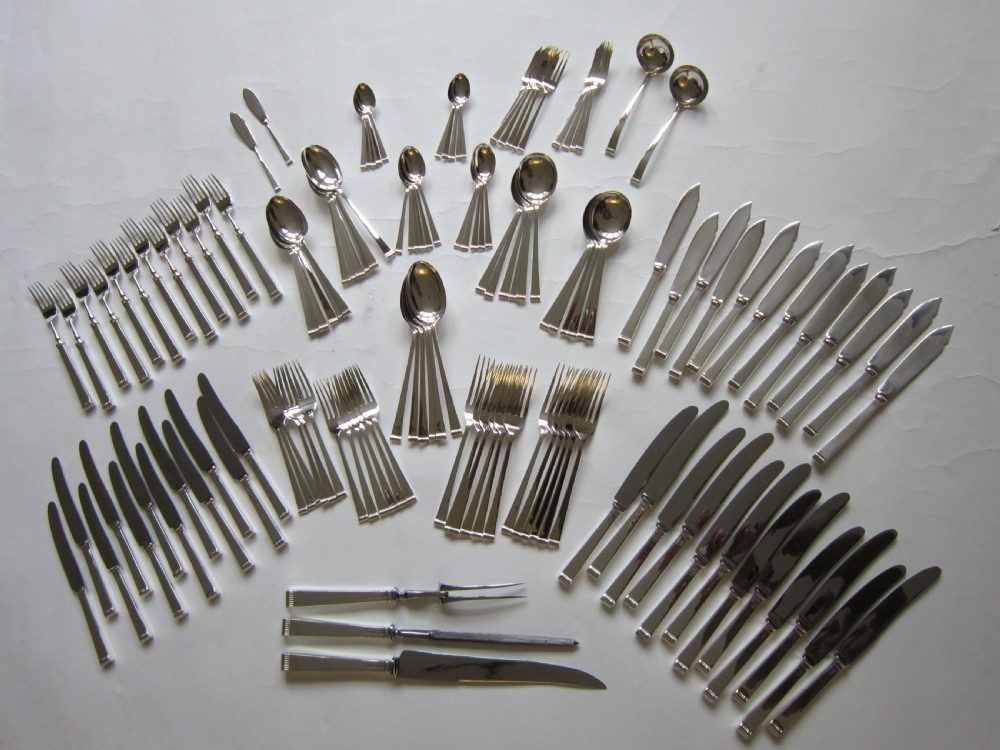 Elizabeth II Sterling Silver Glams Pattern Canteen of Cutlery View XII