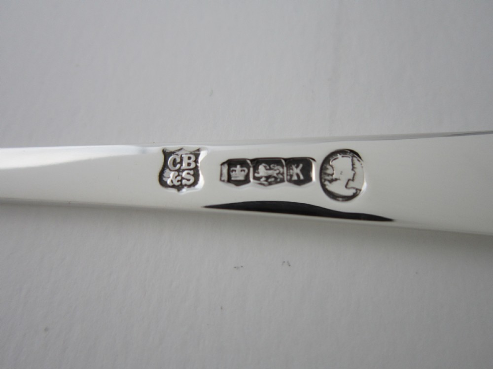 Elizabeth II Sterling Silver Glams Pattern Canteen of Cutlery View XIII