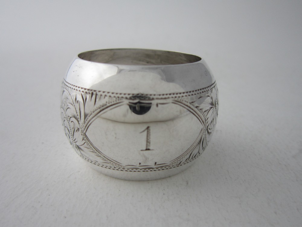 Antique George V Sterling Silver Napkin Rings - 1914 View VIII