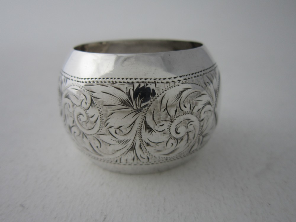 Antique George V Sterling Silver Napkin Rings - 1914 View IX