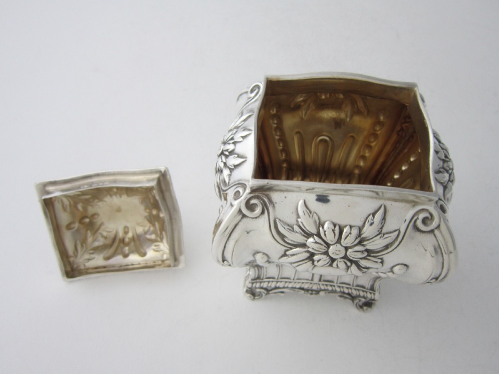 Antique Edwardian Sterling Silver Tea Caddy - 1901 View VIII