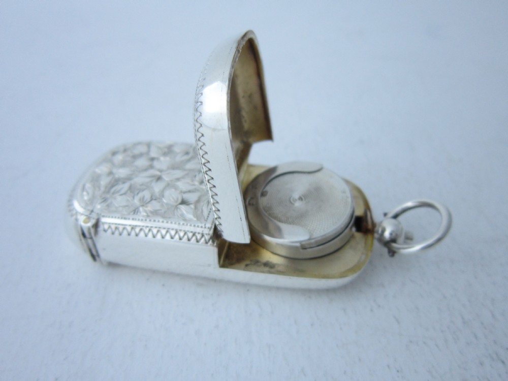 Antique Victorian Sterling Silver Combination Sovereign/Vesta Case - 1896 View II