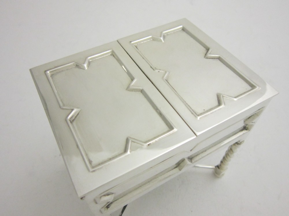 Antique George V Sterling Silver Trinket Box - 1922 View V