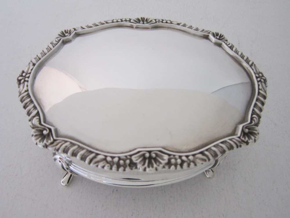 Antique Edwardian Sterling Silver Trinket Box - 1909 View V