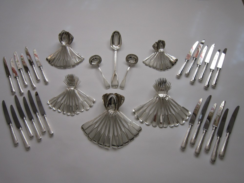 Antique Victorian Sterling Silver Fiddle & Thread Canteen of Cutlery View III