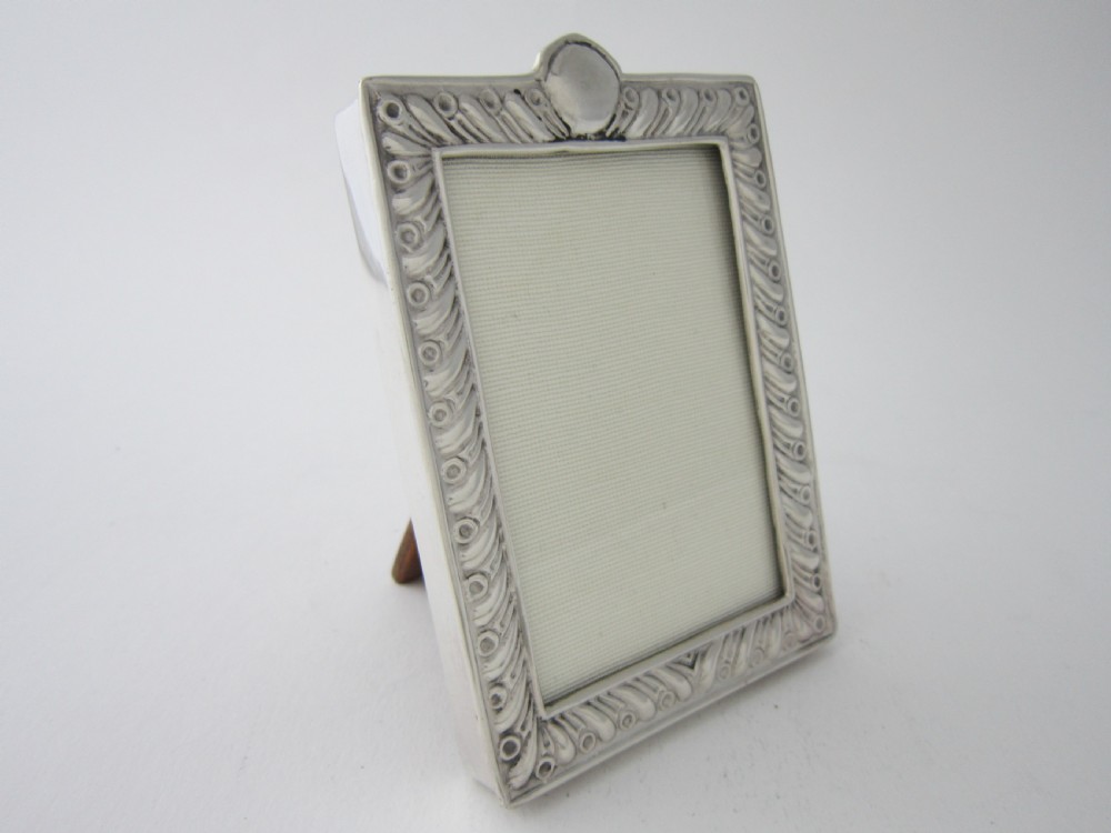 Antique Victorian Sterling Silver Photograph Frame - 1891 View IV