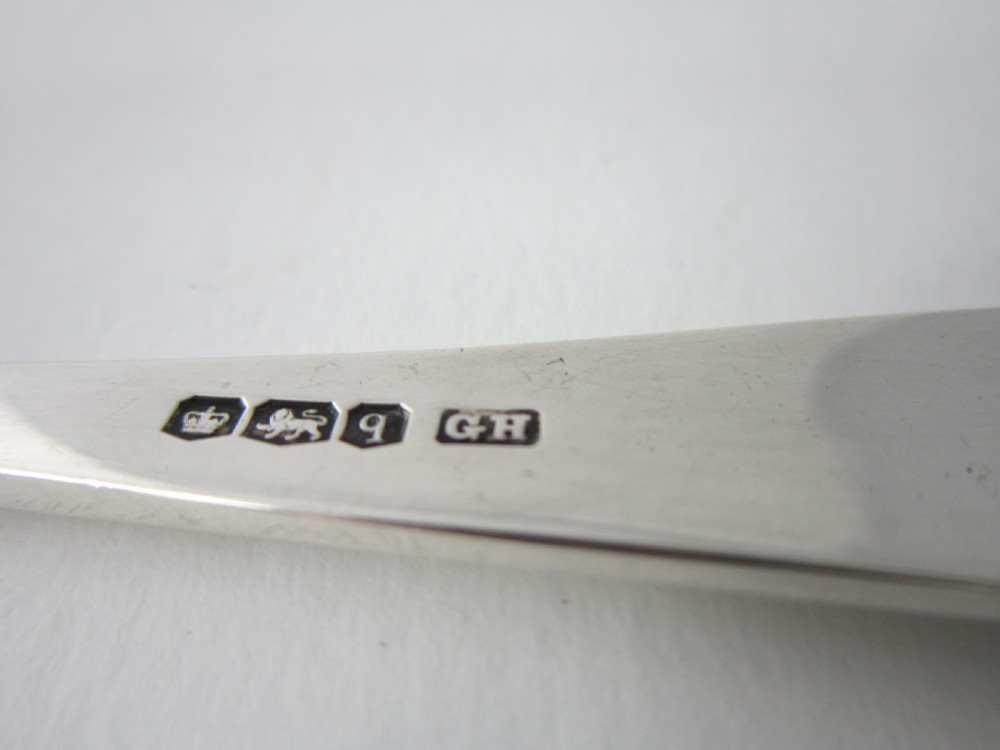 Antique George V Sterling Silver Serving Tongs - 1933 View VI