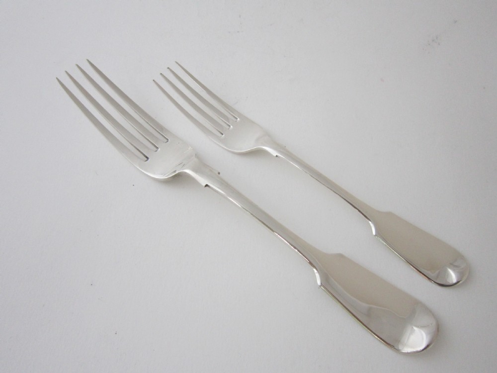 Antique Victorian Sterling Silver Fiddle Pattern Canteen of Cutlery for 12 persons - 1872 View III