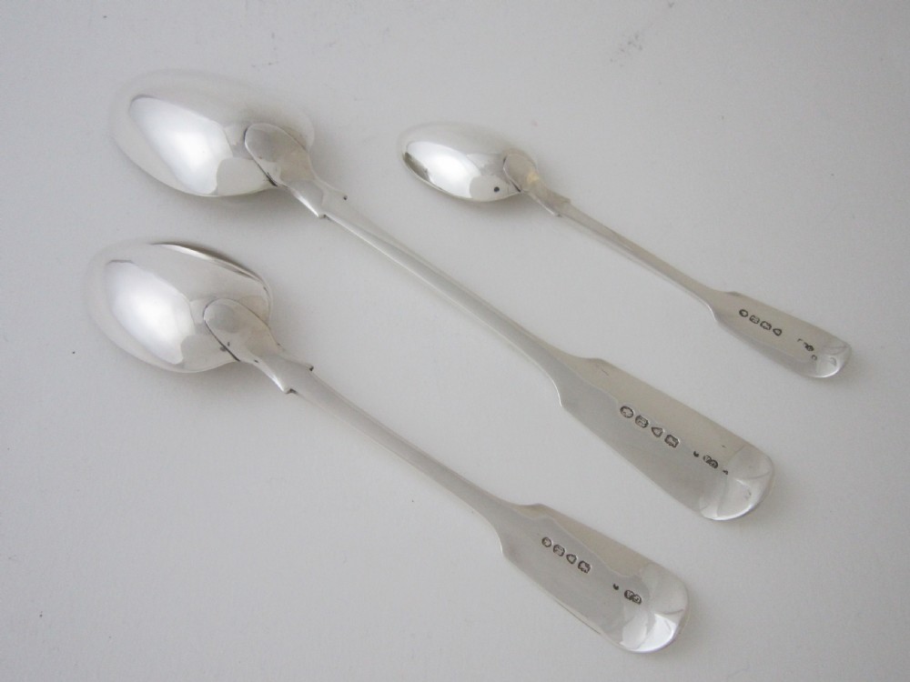 Antique Victorian Sterling Silver Fiddle Pattern Canteen of Cutlery for 12 persons - 1872 View VI