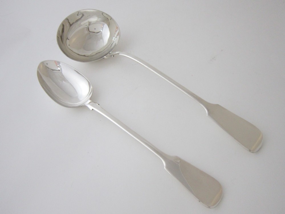 Antique Victorian Sterling Silver Fiddle Pattern Canteen of Cutlery for 12 persons - 1872 View VII