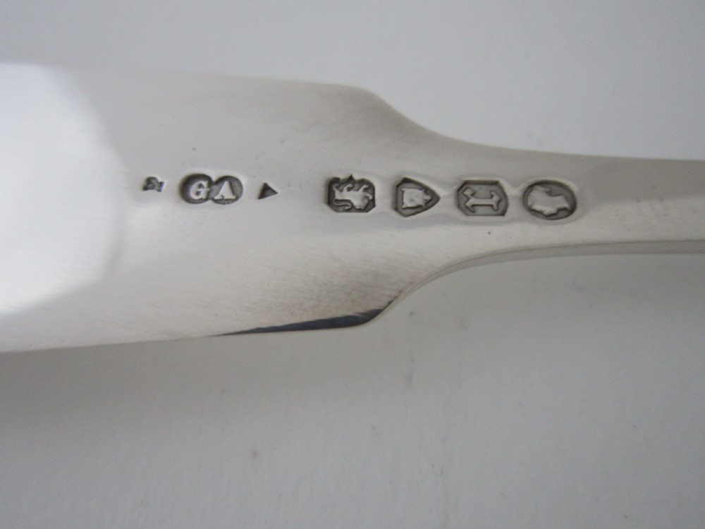 Antique Victorian Sterling Silver Fiddle Pattern Canteen of Cutlery for 12 persons - 1872 View X