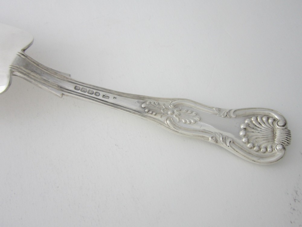 Irish Antique Victorian Sterling Silver Kings Pattern Fish Slice -  View VII