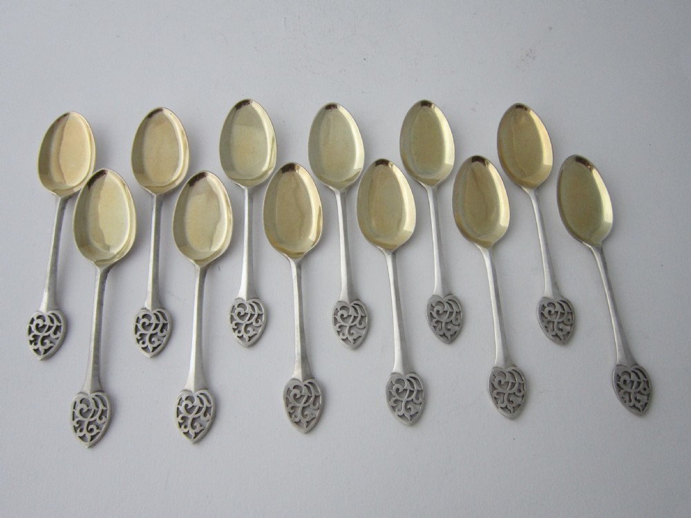 12 Antique George V Sterling Silver Ice Cream Spoons - 1912