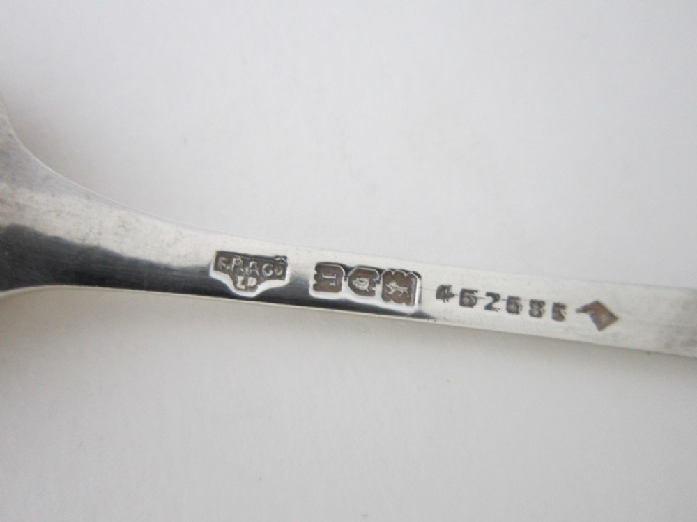 12 Antique George V Sterling Silver Ice Cream Spoons - 1912 View VI
