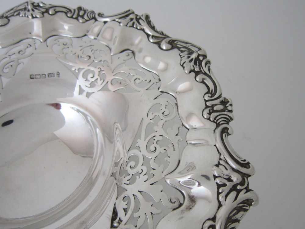 Heavy Antique Edwardian Sterling Silver Dish - 1905 View III