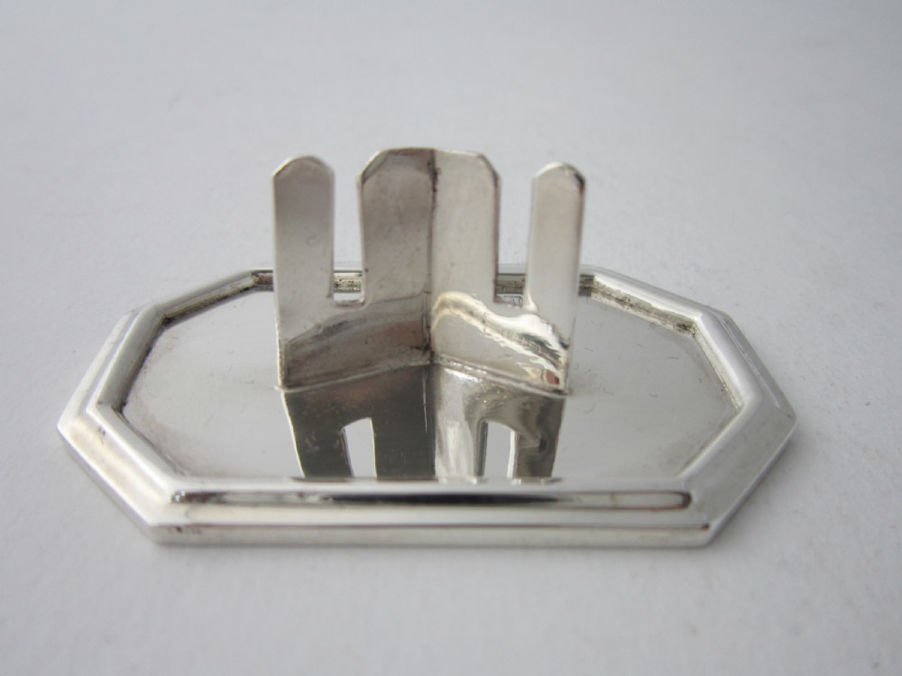 Set of 12 Elizabeth II Sterling Silver Place Card Holders - 1961 View V