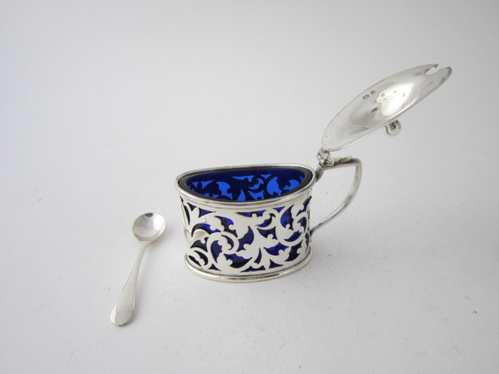 Antique Victorian Sterling Silver Mustard Pot - 1900 View IV