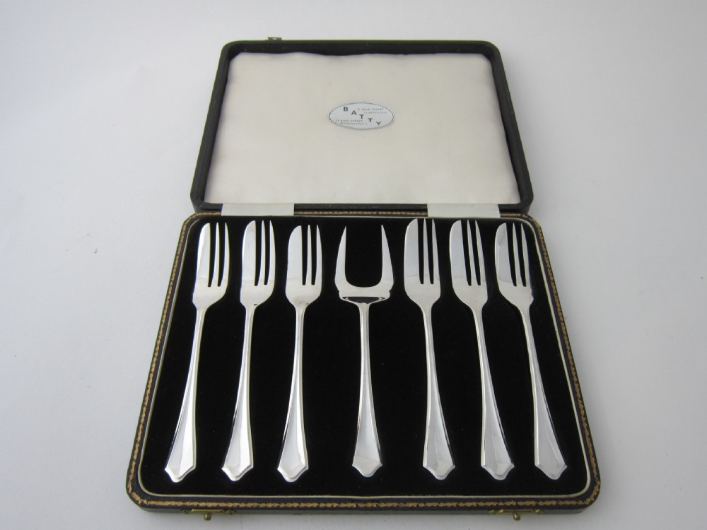 Heavy Set of  6 Elizabeth II Sterling Silver Pastry Forks - 1954